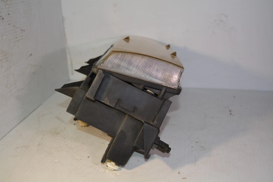 1992 - 1995 BMW 325i правая пассажирская сторона фары OEM, 114-58329B - Изображение 4 из 4