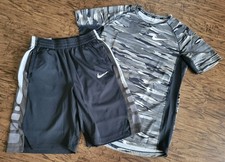 Boys Nike 2pc T-shirt/Shorts Outfit Size Youth XL
