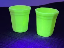 Uranium Akro Agate Daisy Yellow Slag Glass Child’s Tea Set Cups SET OF TWO 2"