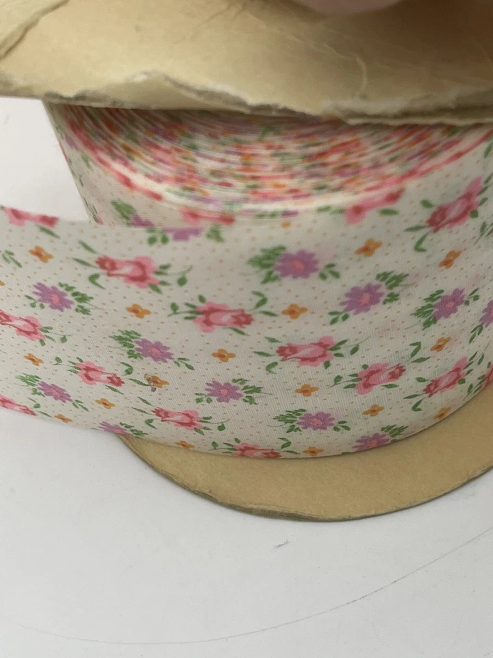 NOS Vintage SNOW FOAM Ribbon White Calico Multicolor Flower Fabric - Image 3 of 4