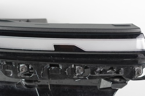 OEM 2024 2025 CHEVROLET TRAVERSE LED HEADLIGHT RH Right Passenger D1 - Picture 3 of 11