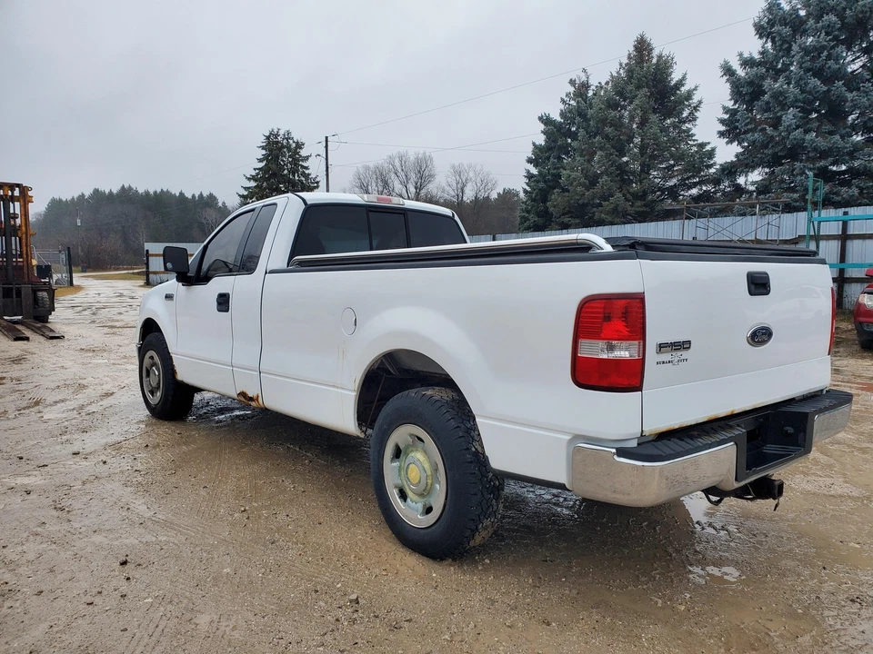Conjunto de eje trasero Ford F150 2004-2008 (frenos de disco)(relación 8,8"3,55)(oxidado) Foto 2 de 4