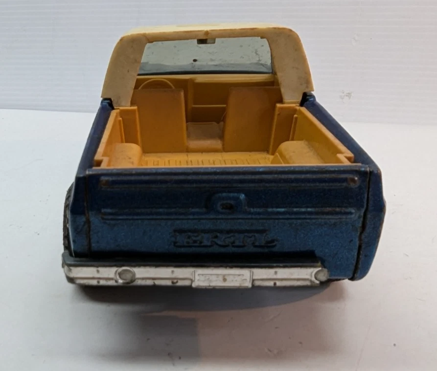 Vintage Chevrolet Chevy ERTL Blazer Blue Yellow Diecast Made in USA - Image 4 of 4