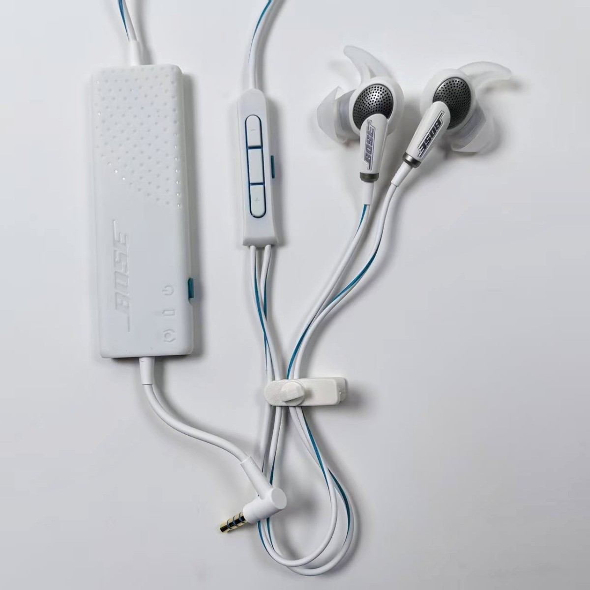 Bose QuietComfort 20 QC20 Noise Cancelling Headphones Wired In Ear