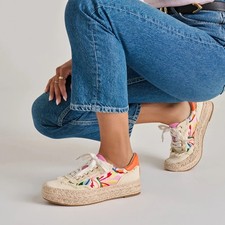 NEW Dolce Vita Fredy Floral Embroidered Espadrille Platform Sneakers Cream 9