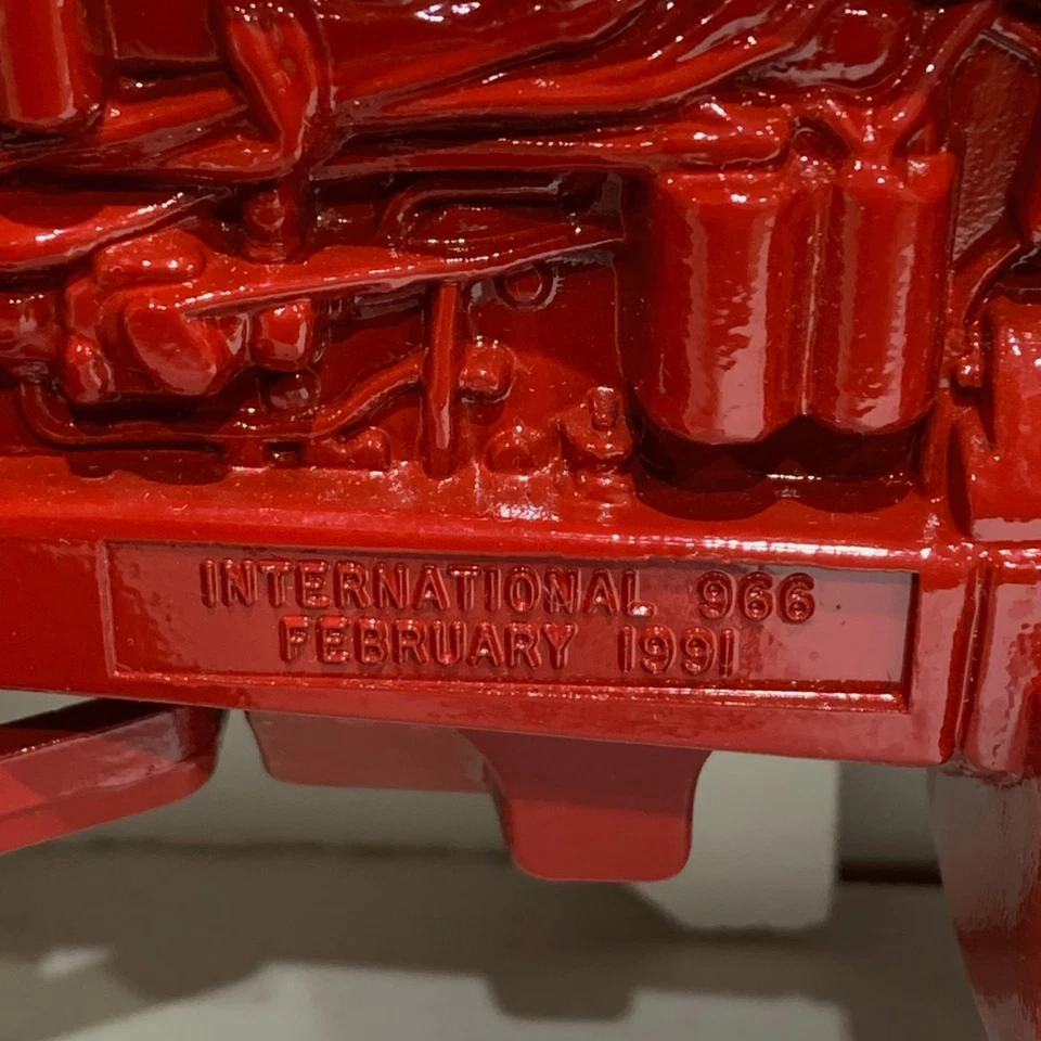 ERTL 1991, tractor International 966, edición especial, escala 1:16, diecast, nuevo en caja Foto 4 de 4