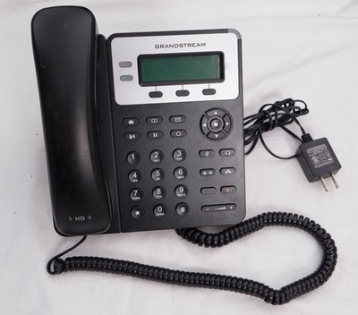 Grandstream GXP1625 VOIP Phone - used shape, powers on, w/ power supply