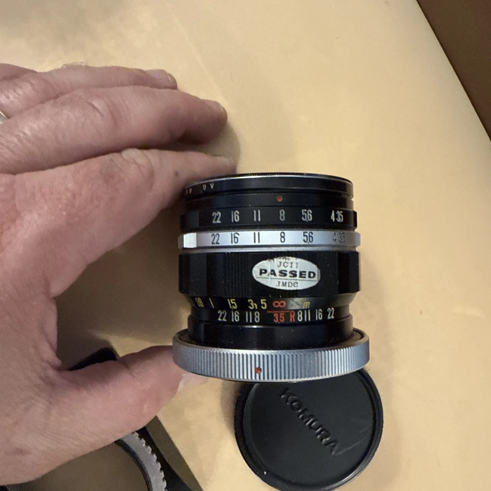 Lente Sankyo Kohki W-Komura 28 mm 1:3,5 Uni montaje de tornillo automático Foto 4 de 4