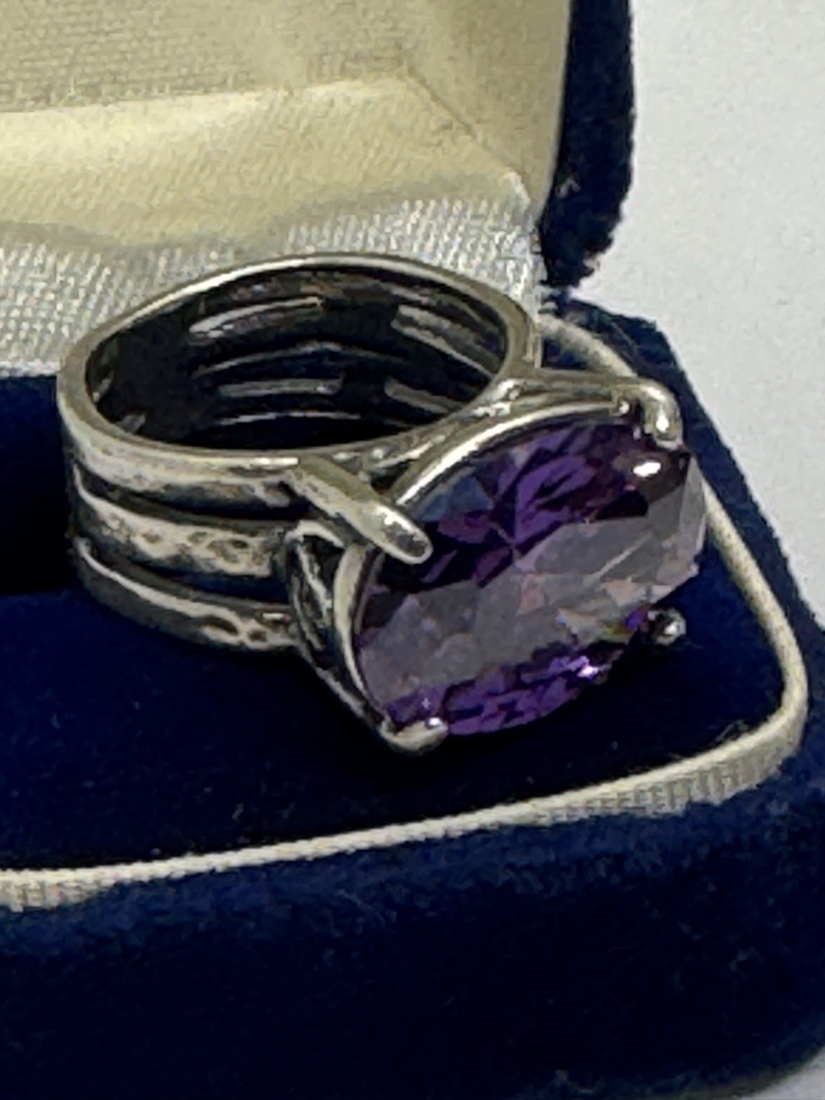 Sterling Silver Statement Amethyst Ring Size 8 Is… - image 1