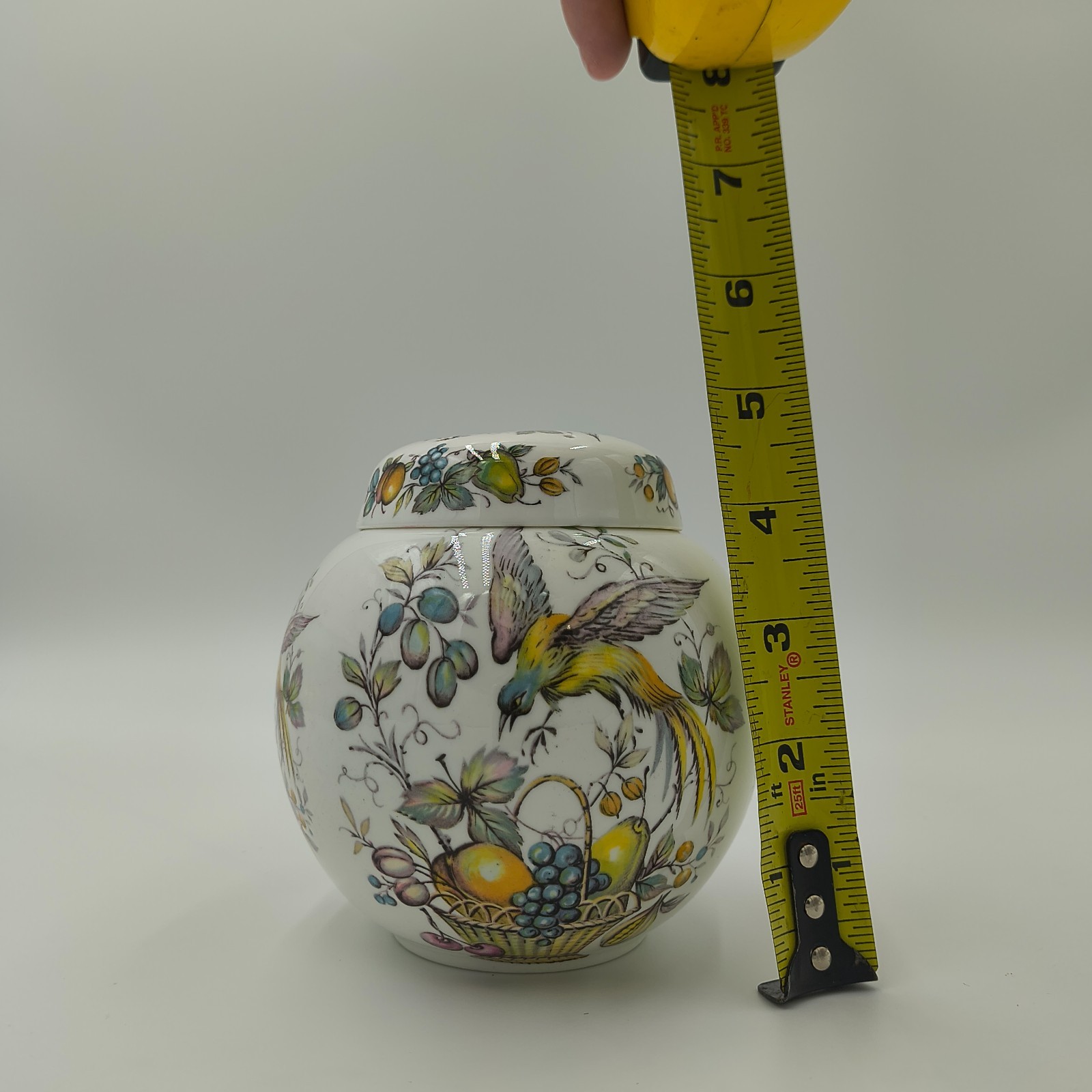 Woods of Windsor bone china lidded ginger jar, bird and fruit,Staffordshire. 143