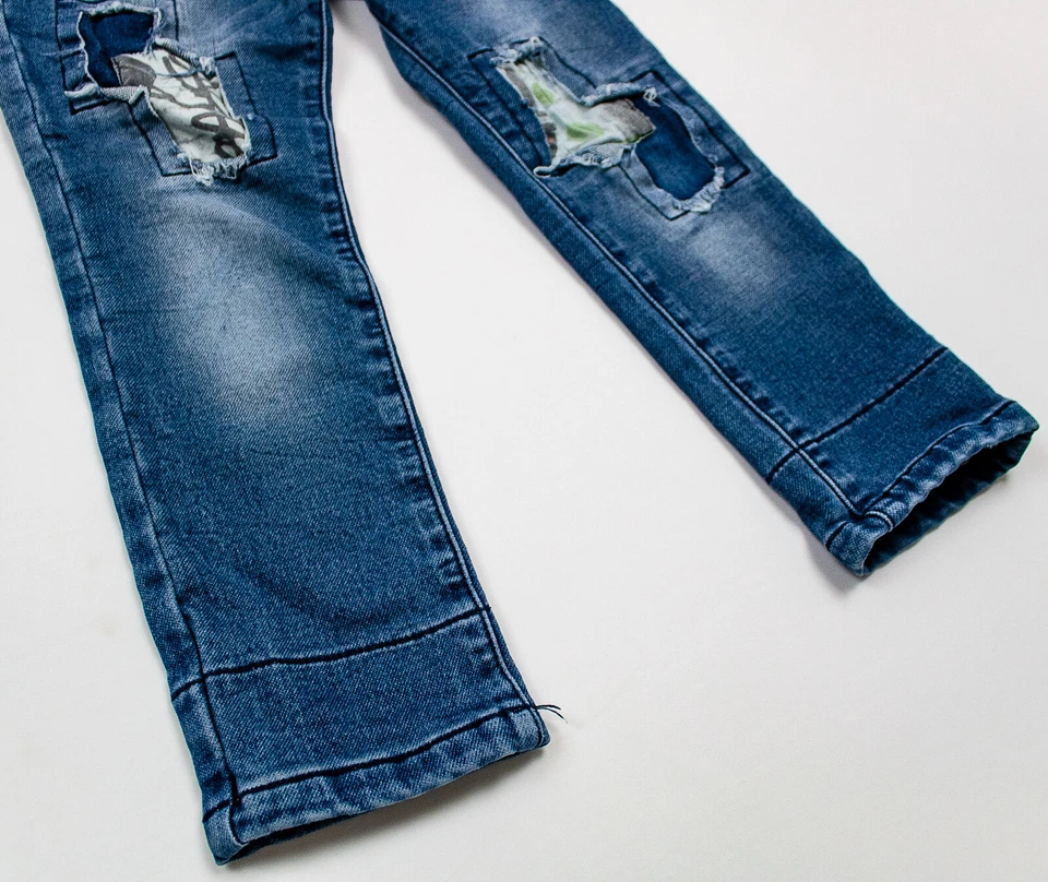 Cinturón de mezclilla con gráficos bordados Desigual para niños talla 3-4 [16x17] Foto 2 de 4