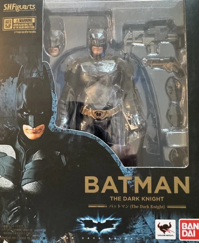 SHF SH Figuarts THE DARK KNIGHT Batman Bandai Action Figures DC NEW AND SEALED