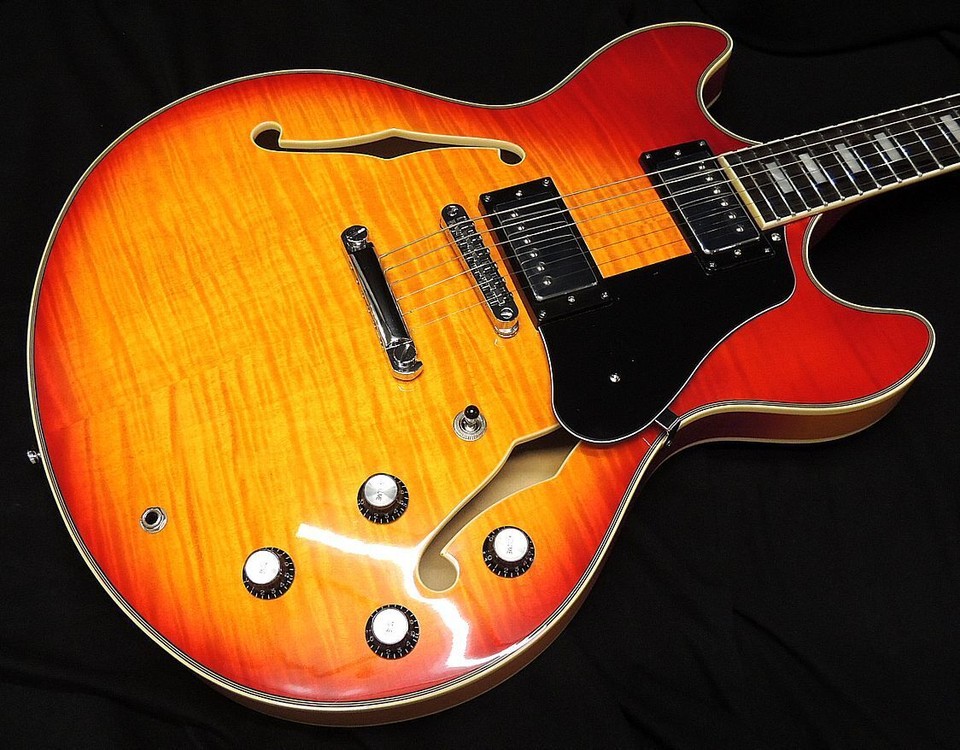 Sire Larry Carlton H7 CS Cyr Cherry Sunburst 335 Electric Guitar Narrow