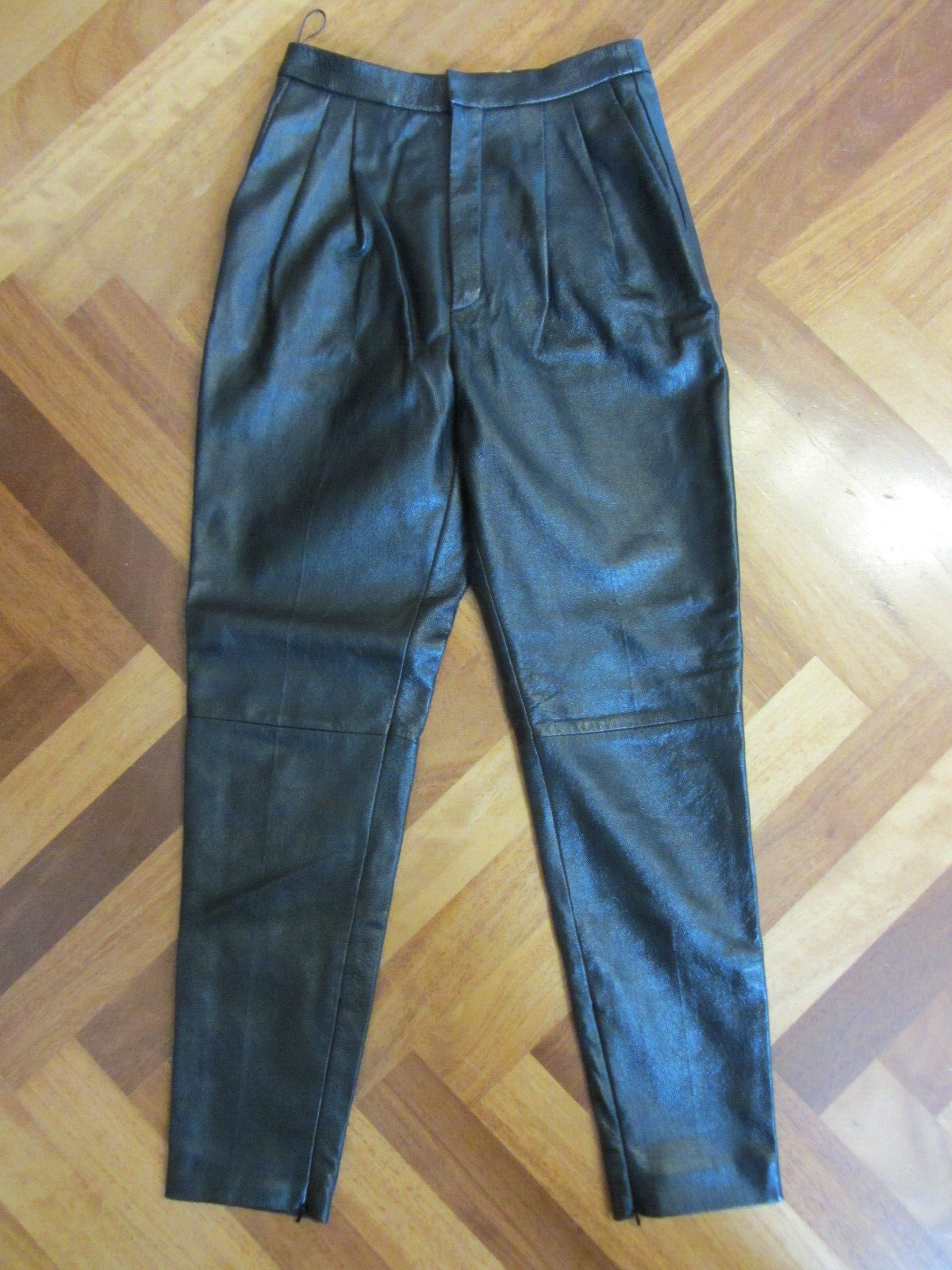 nuovi pantaloni in pelle di Saint Laurent Paris taglia 38 neri pantaloni in pelle nuovi: 2.299