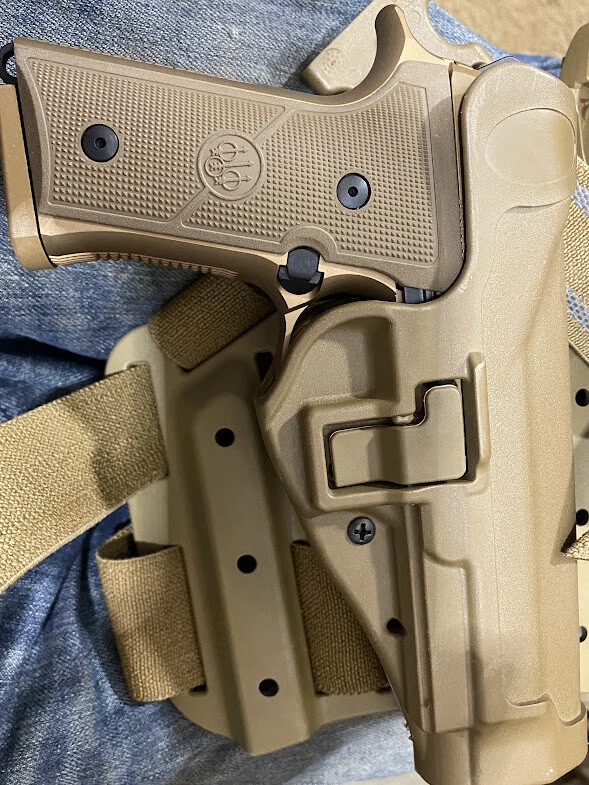 BlackHawk Beretta M9A4 Serpa II Tactical Holster RH Coyote Tan - Image 4 of 4