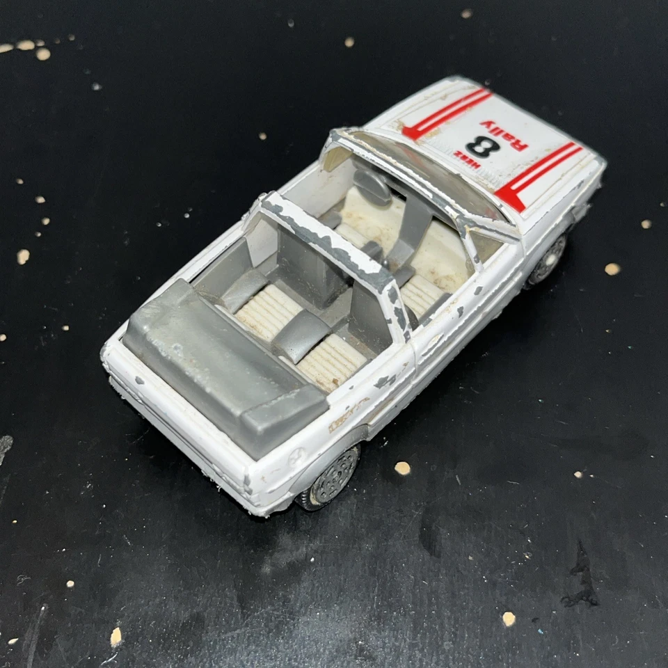 Used Hot Wheels Volkswagen Golf Cabriolet 8 Rally Collectors #7 — 第 4/4 张图片