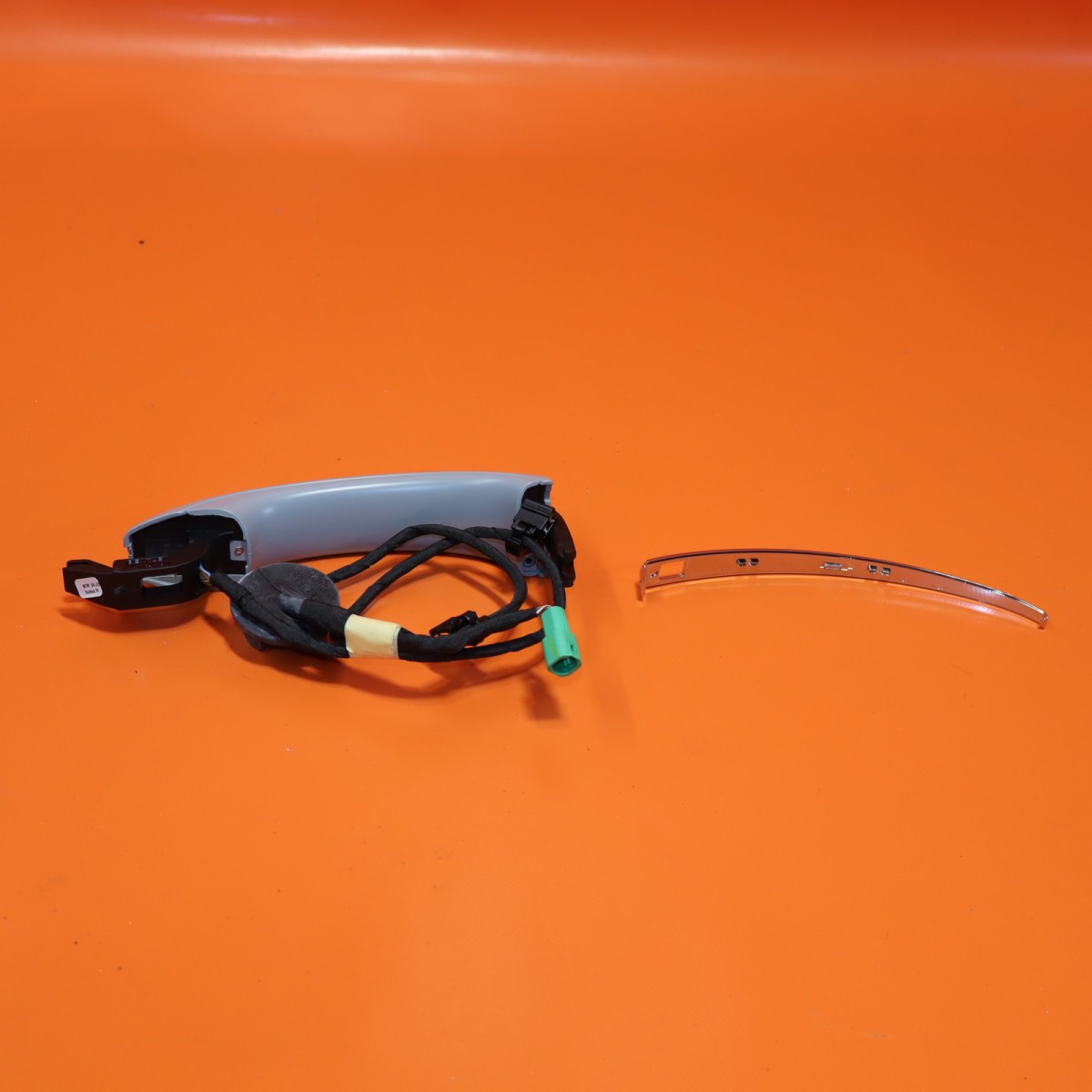 BENTLEY GT FLYING SPUR DOOR HANDLE 2006 2007 2008 2009 2010 3W0 837 205 D OEM