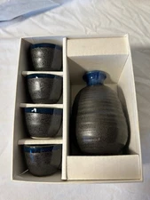 Joyce Chen 5 Piece Sake Set Blue/Black #90-0907 Open Box 10 oz.