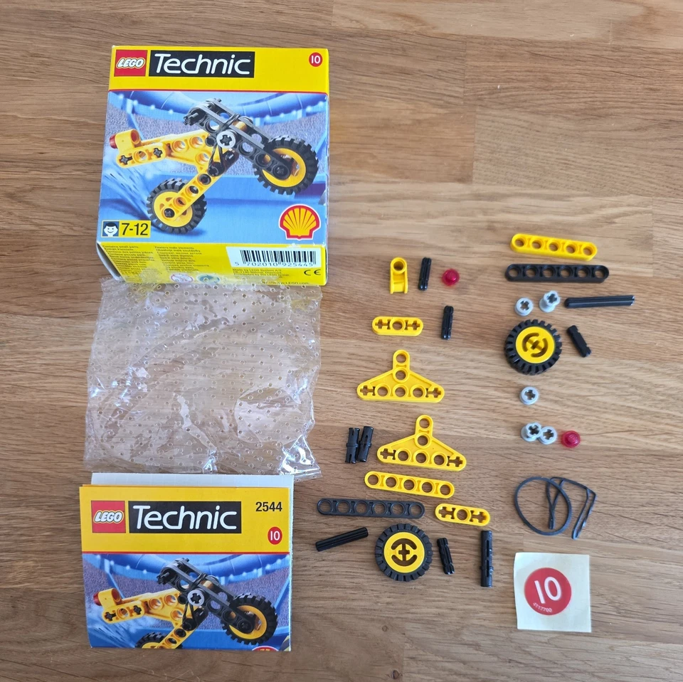 LEGO Technic 2544 Motorcycle, photo 1 of 3
