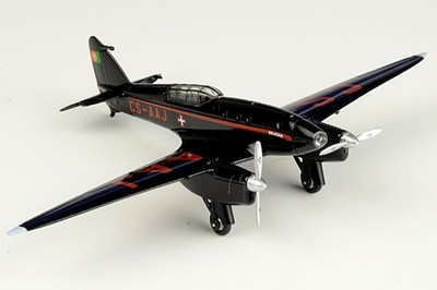 Oxford Diecast 1/72 Comet Salazar