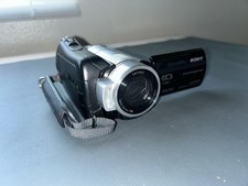 Sony Handycam Black HDR-SR10 digital Camcorder Full HD w/battery