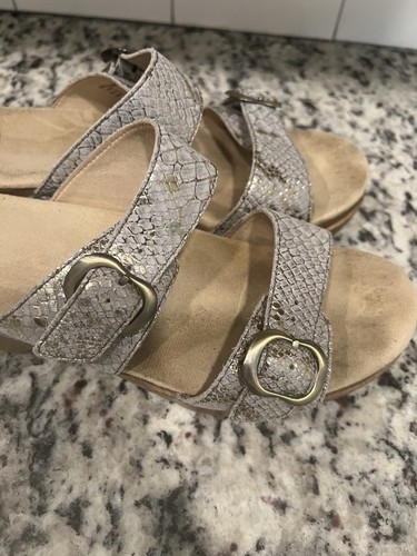 Dansko Sophie Sandalen Damen EU 39 zwei Riemen Schlangenleder silber gold - Bild 2 von 6