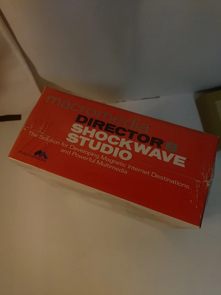 Macromedia Director 8 Shockwave Studio For Windows - Image 2 of 4