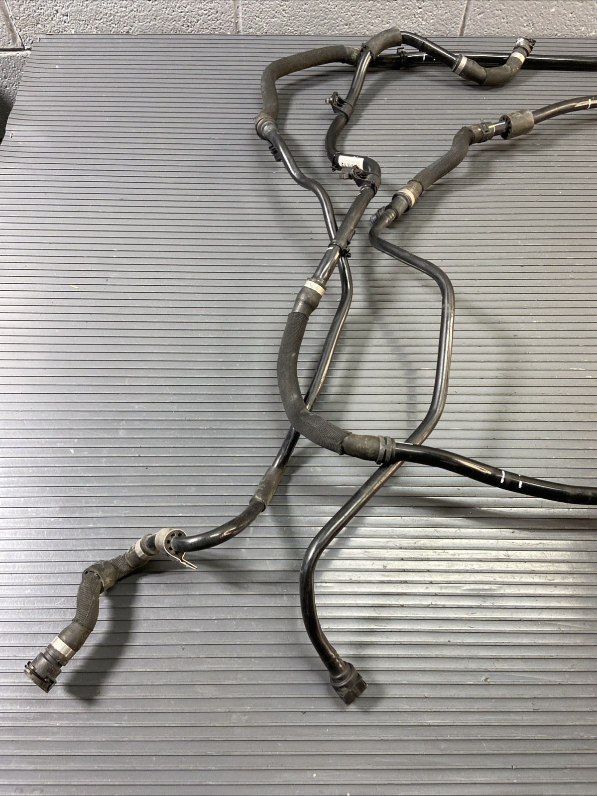 2014-2020 BMW i8 I12 Higt Voltage Electronics Coolant Hoses Line Pipes OEM