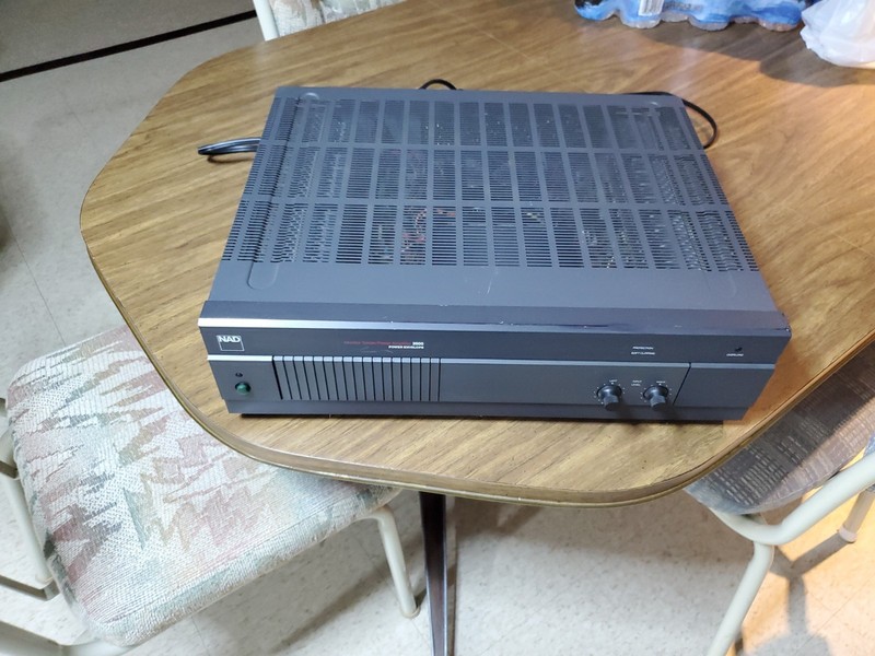 Vintage NAD 2600 Monitor Series