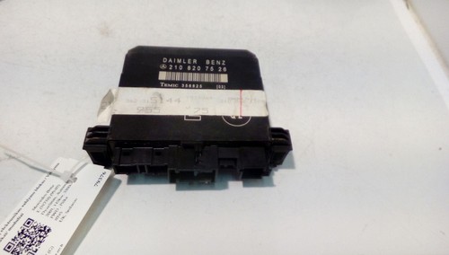 MERCEDES-BENZ E W210 Türsteuergerät vorne links 2108207526 3.2 Diesel 28532478