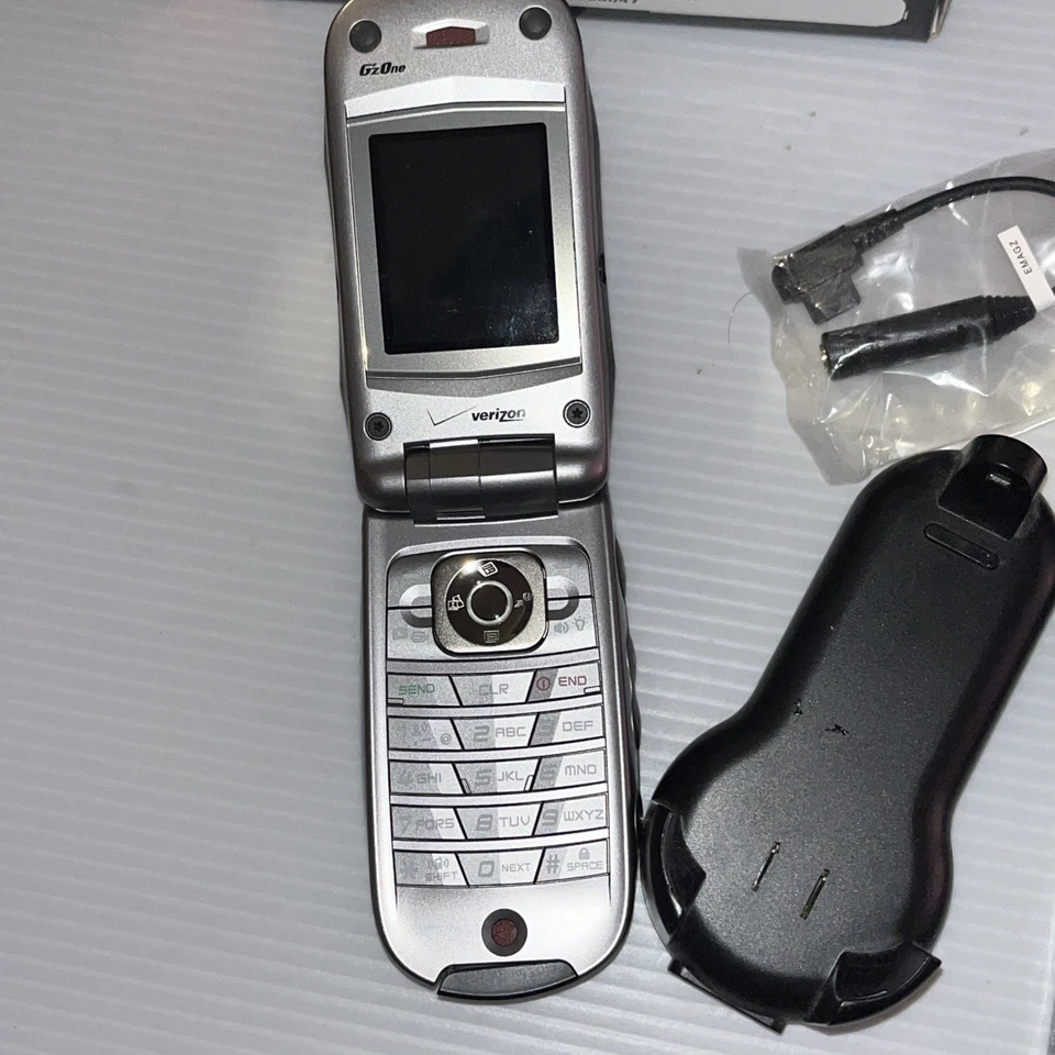 Verizon Wireless Gz One Types Casio Gz One type-s black - Image 4 of 4