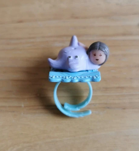 Vintage Polly Pocket 1991 Dinkie And Her Dolphin Ring (complete)