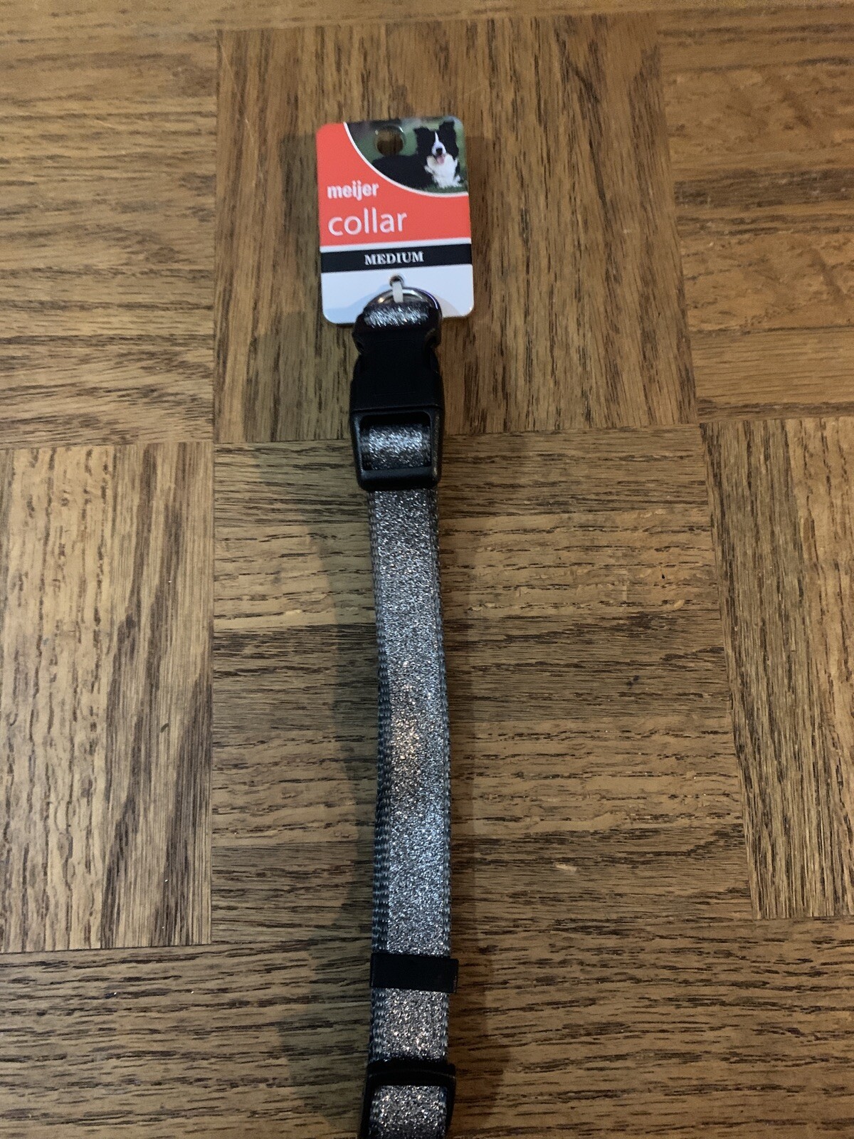 Meijer Dog Collar Medium Silver GlitterBRAND NEWSHIPS SAME BUSINESS