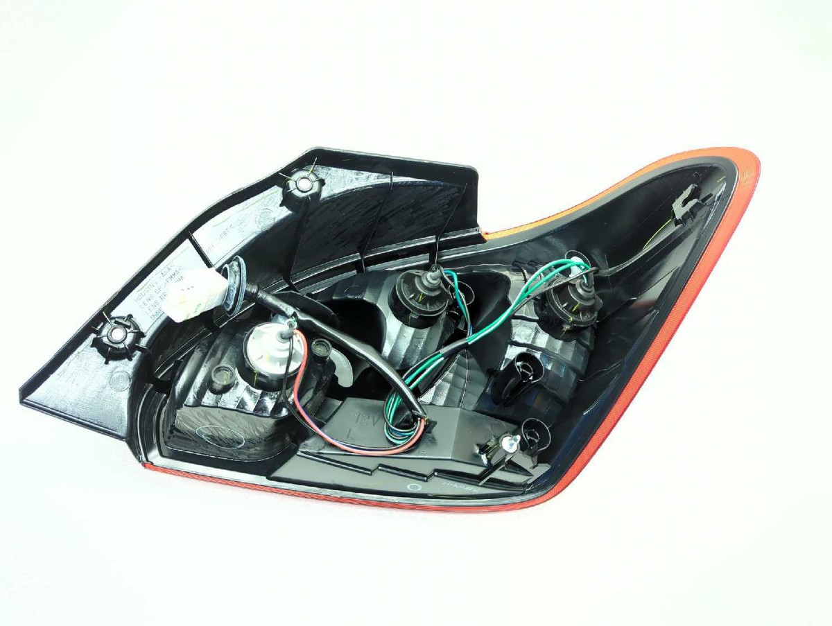 New OEM Genuine Mitsubishi Tail Light Lamp 2014-2016 Mirage