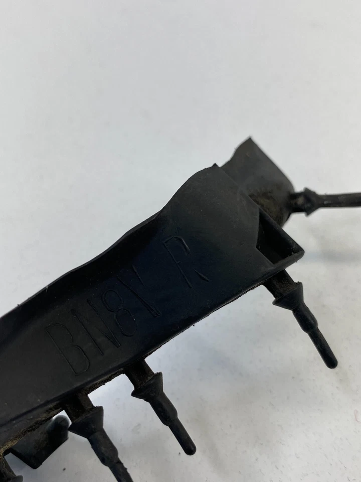 2004-2009 Mazda 3 Mazda3 Front Right Passenger Side Fender Molding BN8V51PB1 OEM Foto 4 de 4