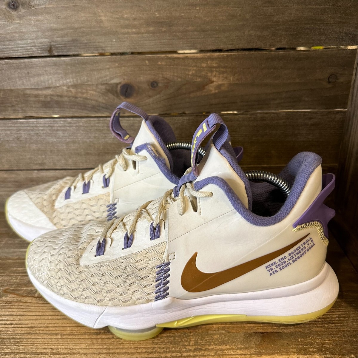 Mens Nike Lebron Witness 5 White Bronze Mid Basketball Shoes