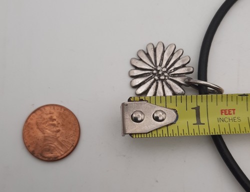 Silpada Necklace Pendant S1742 Sterling Silver Daisy Flower Black Leather Cord - Picture 3 of 5