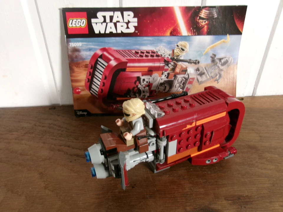 LEGO Star Wars 75099 Rey's Speeder, photo 2 sur 5