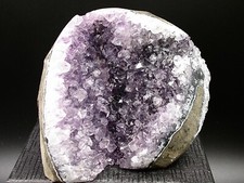 GÉODE D'AMÉTHYSTE - URUGUAY - 10,5 x 10 cm - 989 g