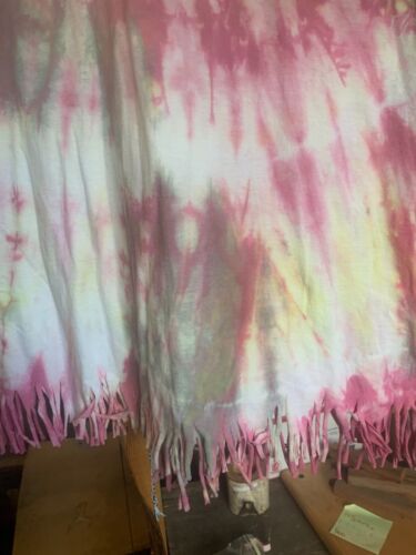 adult V neck XL tye dyed tee shirt - Picture 3 of 5