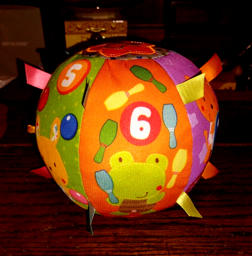 Vtech Lil' Critters ROLL & DISCOVER BALL Soft Toy Music Animals Sounds Numbers - Picture 2 of 6