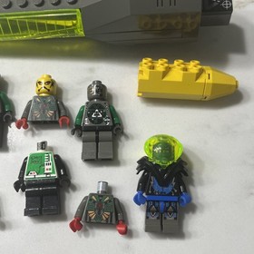Lego Space Insectoids Celestial Stinger 6969 6903 6898 Minifigures & Part Lot