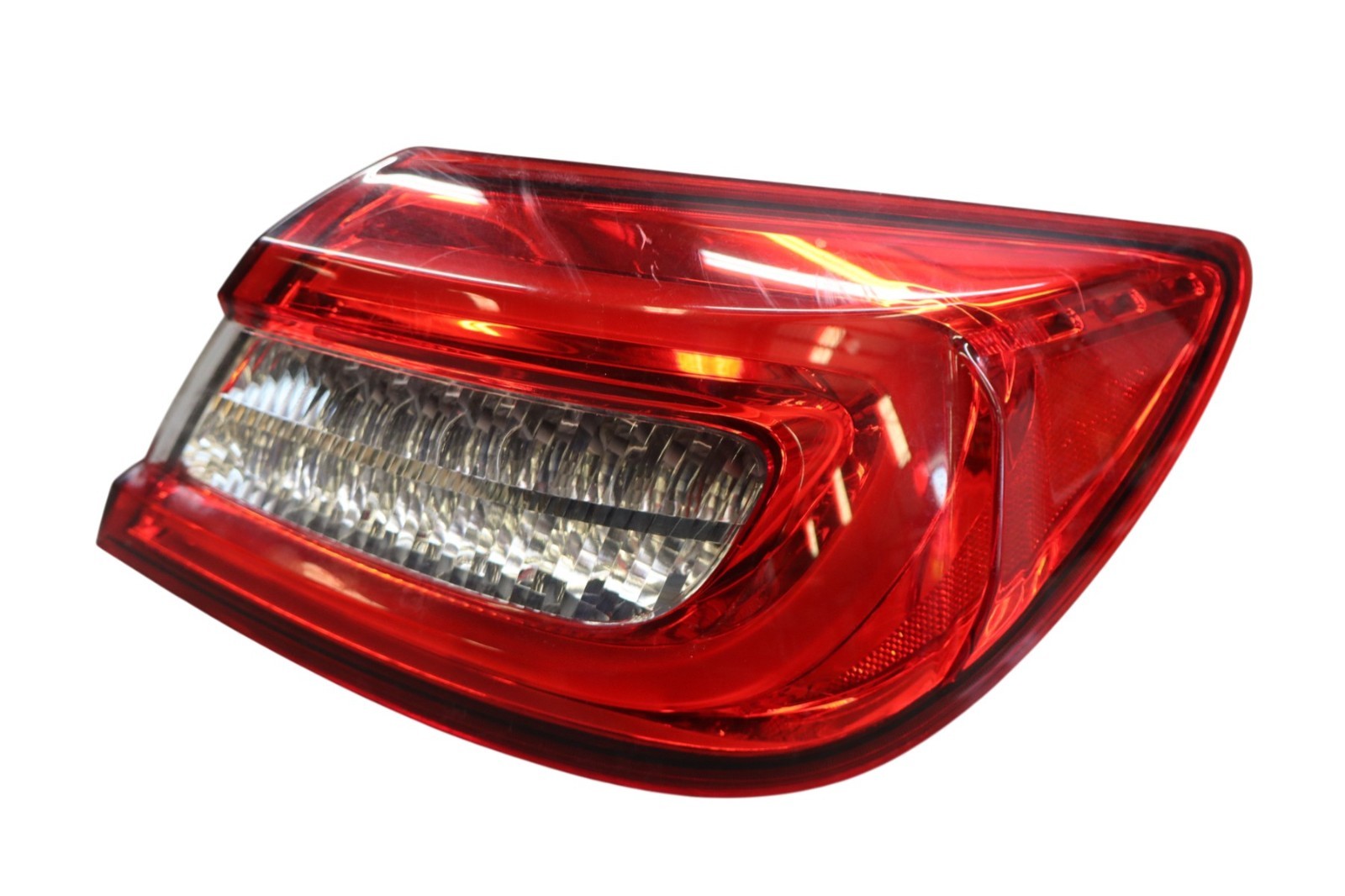 14-20 Maserati Quattroporte M156 Rear Right Side Outer Tail Light Lamp Oem