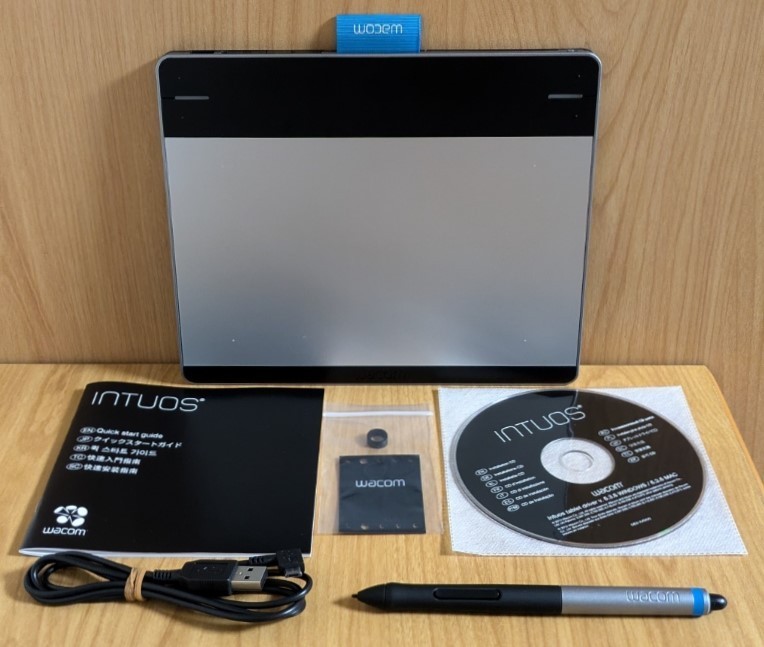Wacom CTH-480 Intuos Small Creative Pen & Touch Tablet Mint | eBay
