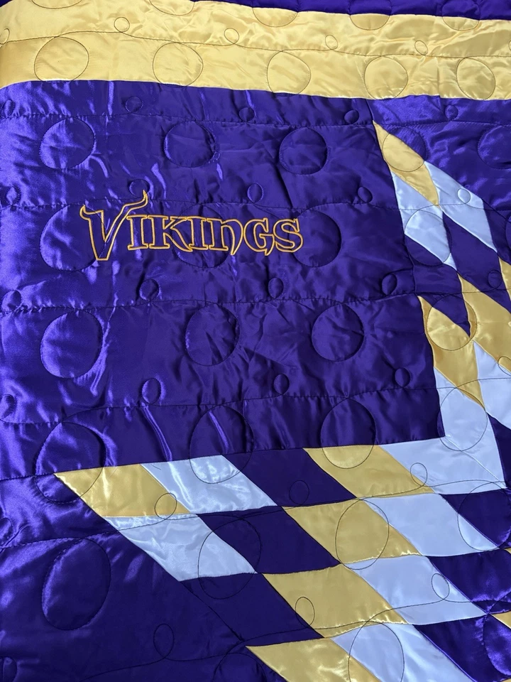 Linda colcha estrela Minnesota Vikings feita à mão tamanho King - Imagem 3 de 3