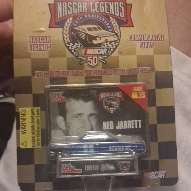Racing Champions Ned Jarrett 1964 Ford Galaxie 1:64 NASCAR Legends Stand/Card