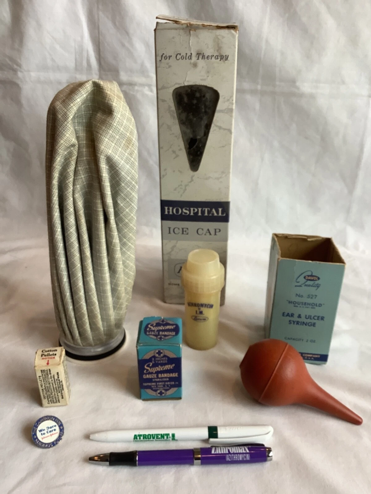 Lot vintage seringue à oreilles Davol, bonnet à glace sans défaut, bandage suprême, granulés de coton+++