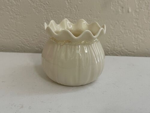 Belleek Irish Porcelain Yellow Ribbon Crinkled Fluted Flower Pot - Picture 4 of 8