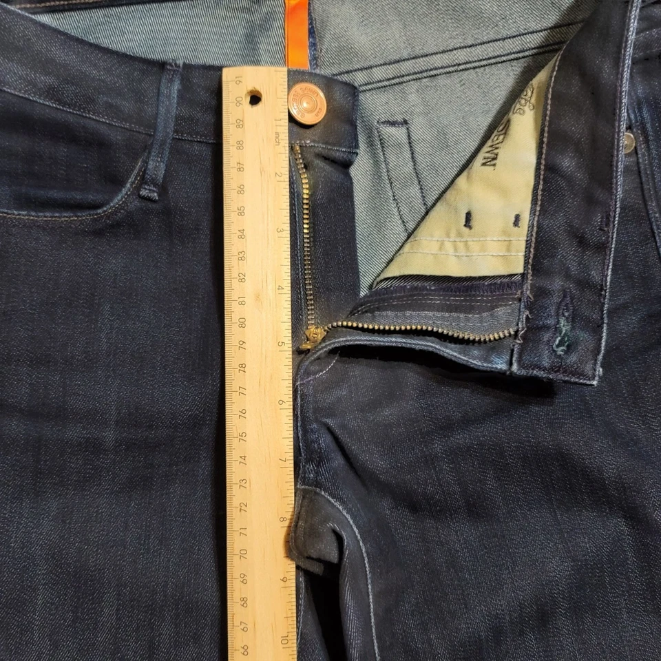 Pantalones de mezclilla cosidos Earnest para mujer talla 27 Keaton Slimmer 93 Bootcut usados en excelente estado Foto 2 de 4