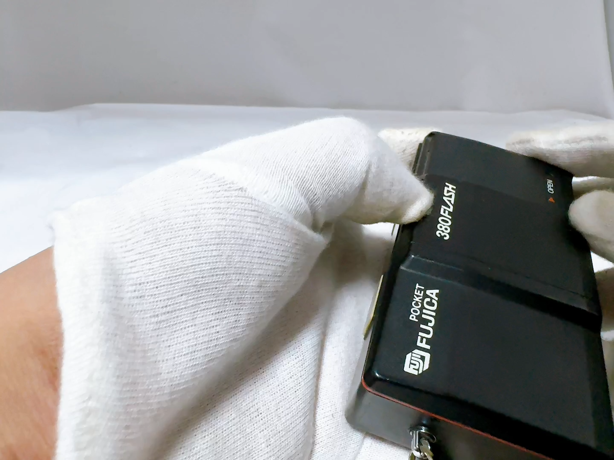 Pocket Fujica 380 Flash Compact Film Camera - Fujinon Wide 20mm